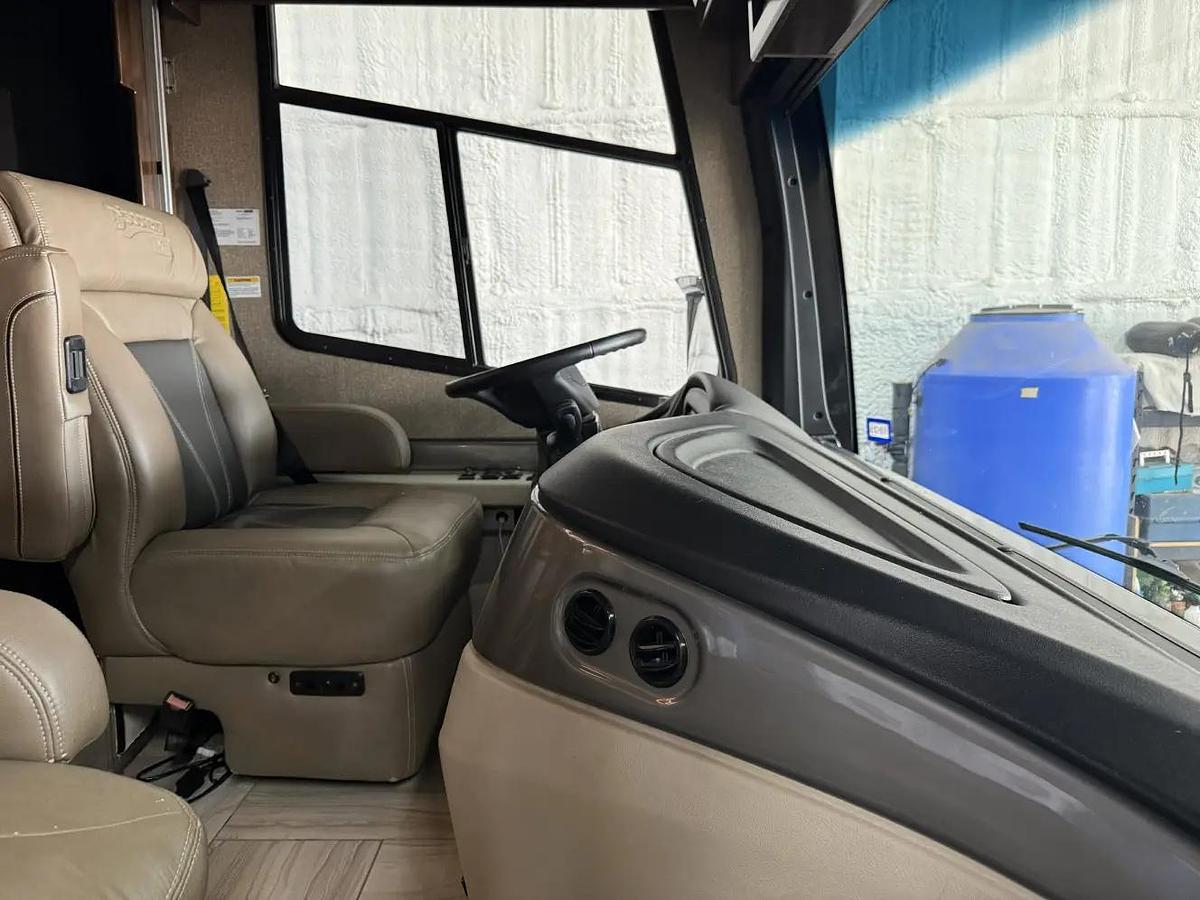 Used 2022 Fleetwood Discovery LXE 44H