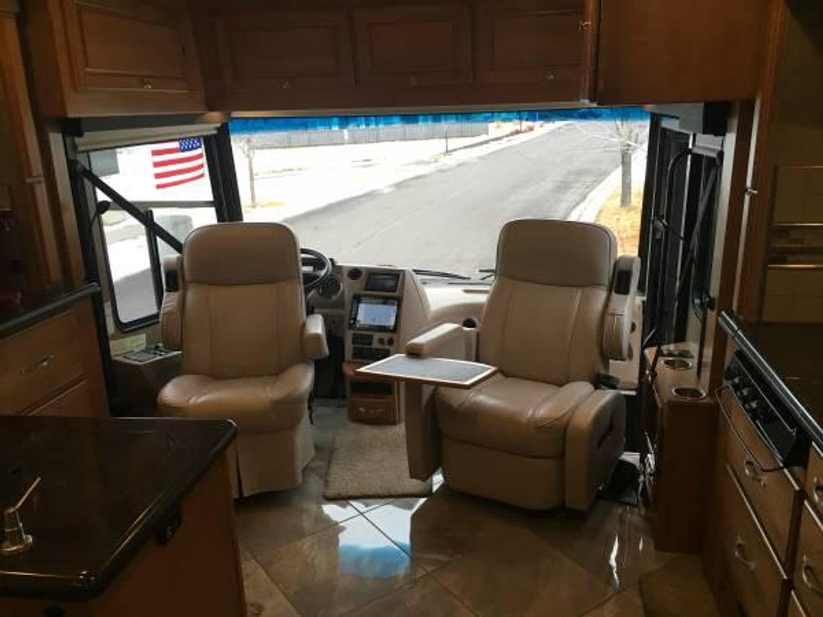 Used 2016 Winnebago Journey 40R Diesel Pusher