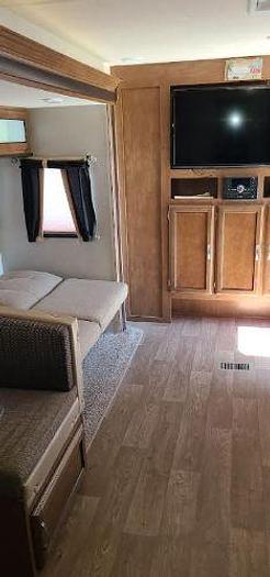 Used 2017 Forest River Salem T26TBUD 26ft Travel Trailer