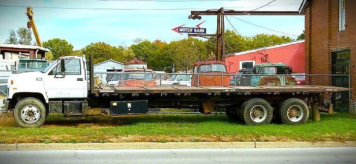Used 1999 GMC C8500 Roll-Off Truss Delivery Truck