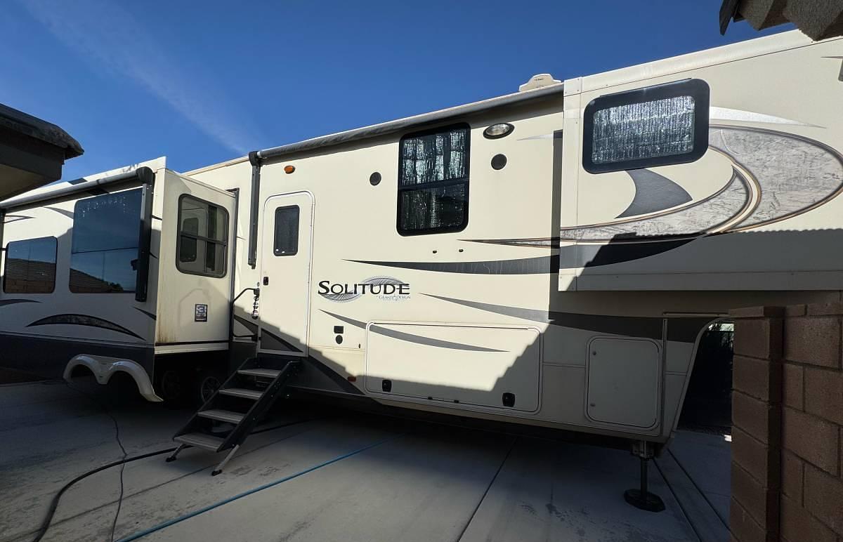 Used 2018 Grand Design Solitude ST384GK