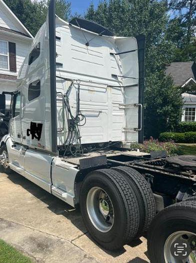 Used 2019 Volvo VNL64T760