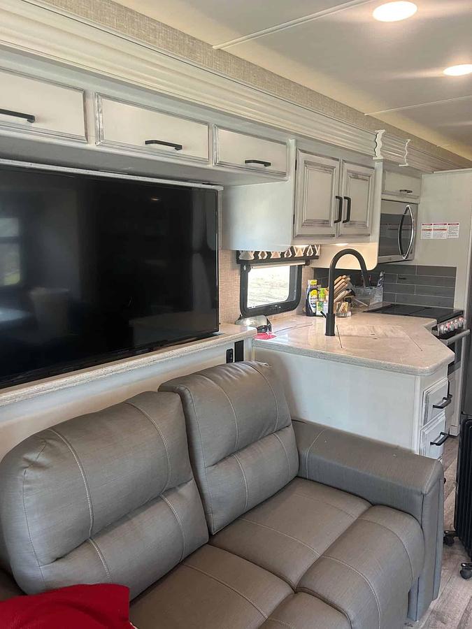Used 2022 Entegra Vision XL 34G