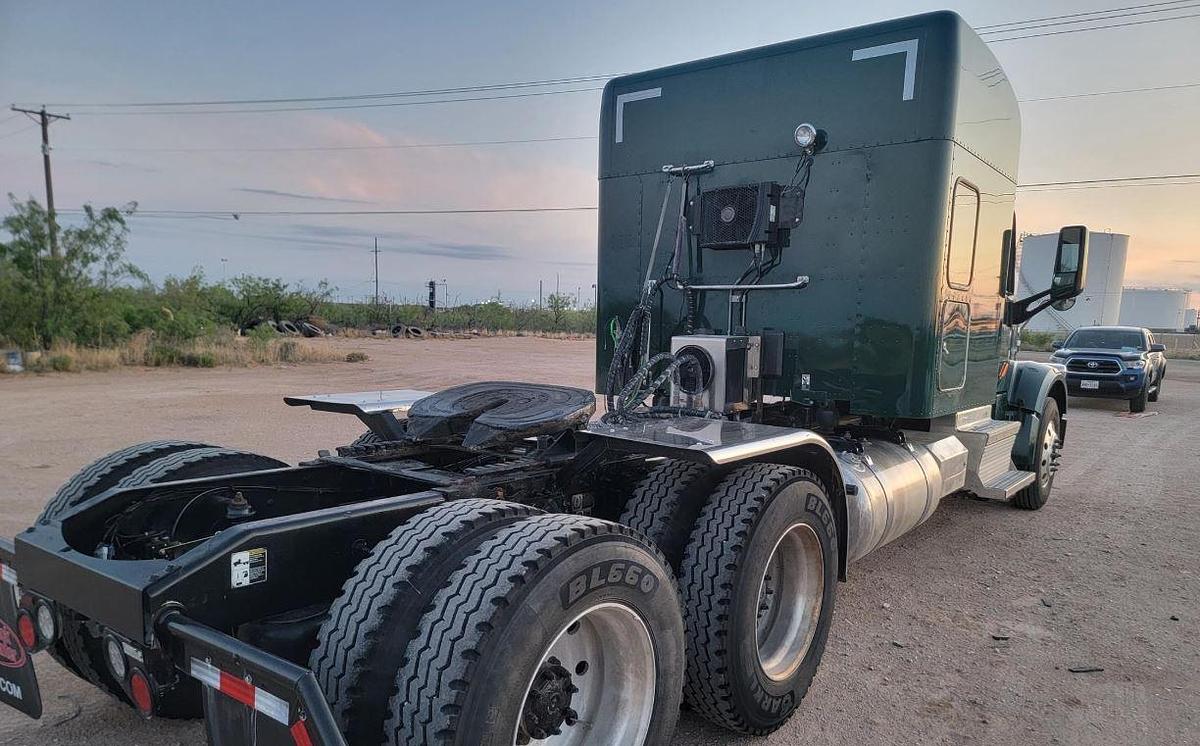 Used 2021 Peterbilt 567