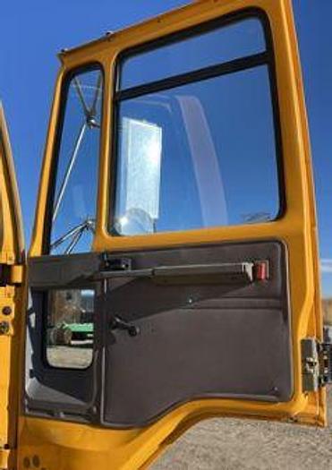 Used 1990 Ford CF7000