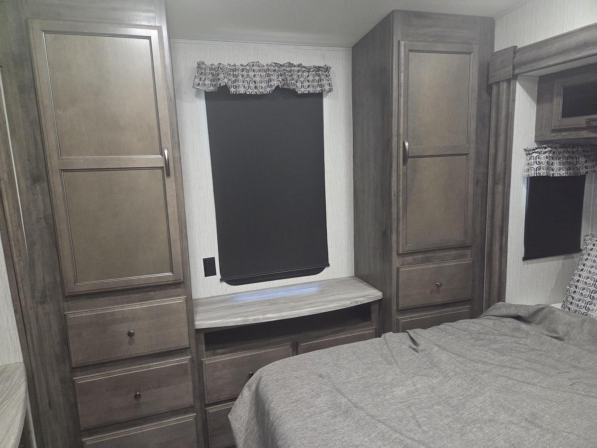 Used 2020 Forest River Sierra 38FKOK Fifth Wheel • Front Kitchen • King Bed