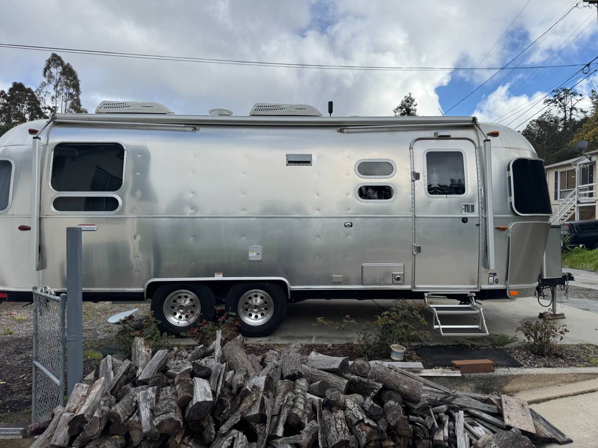 Used 2020 Airstream International Serenity 25RB Travel Trailer