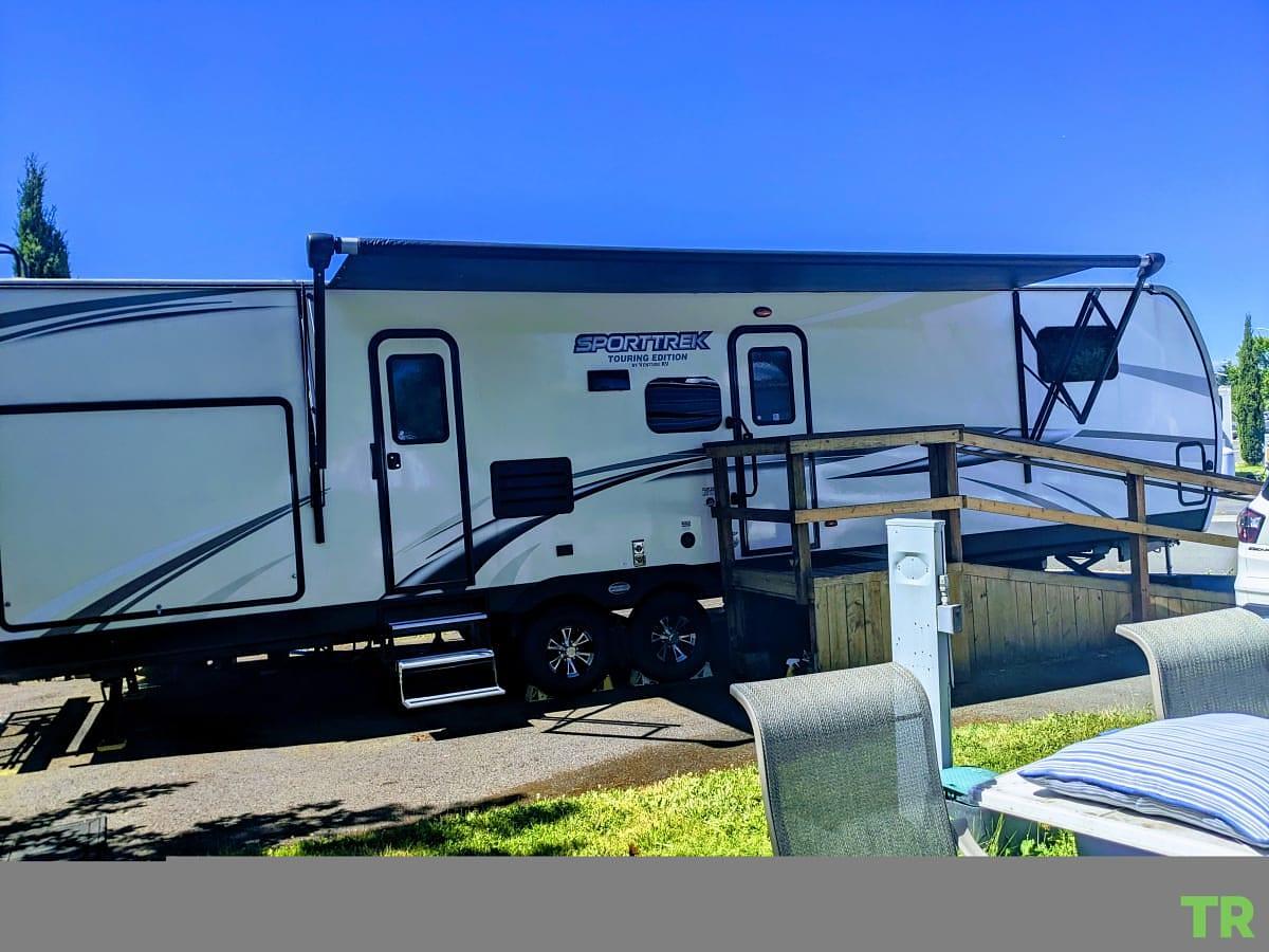 Used 2019 Venture SportTrek Touring Edition
