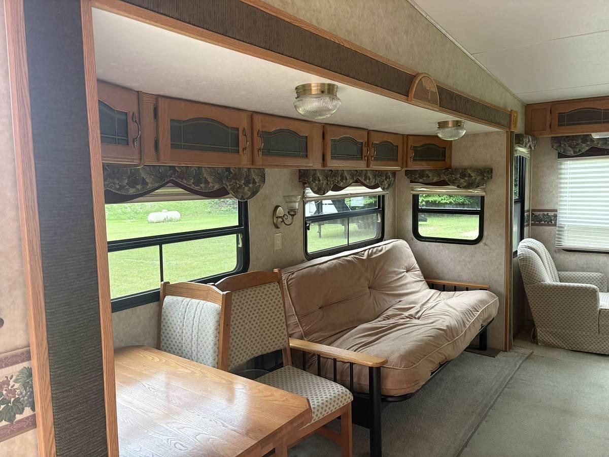 Used 2005 Keystone Fifth Wheel Trailer