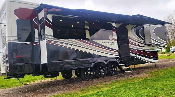 Used 2023 Forest River Riverstone 41RL