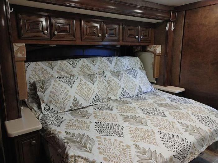 Used 2017 Thor Motor Coach Palazzo 36.3