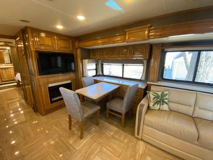Used 2019 Thor Venetian J40