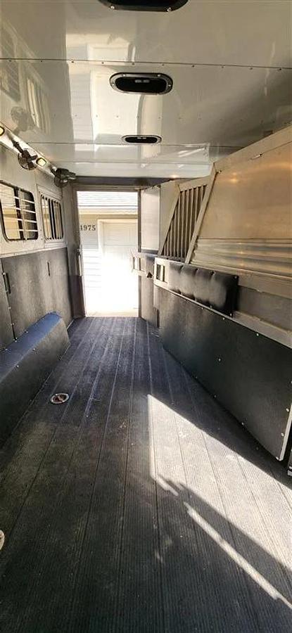 Used 2008 Dream Coach Platinum 3 Horse Trailer