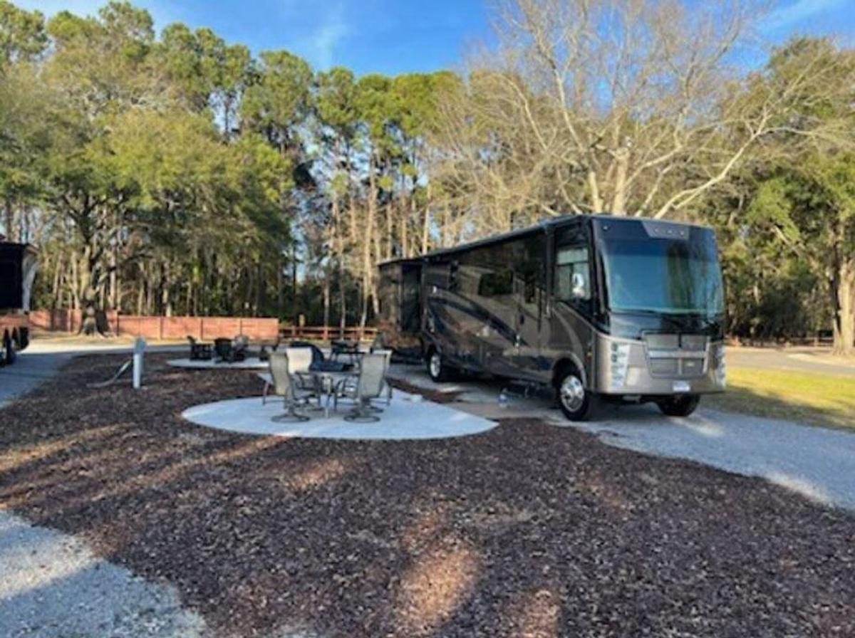 Used 2023 Coachmen Encore 375RB