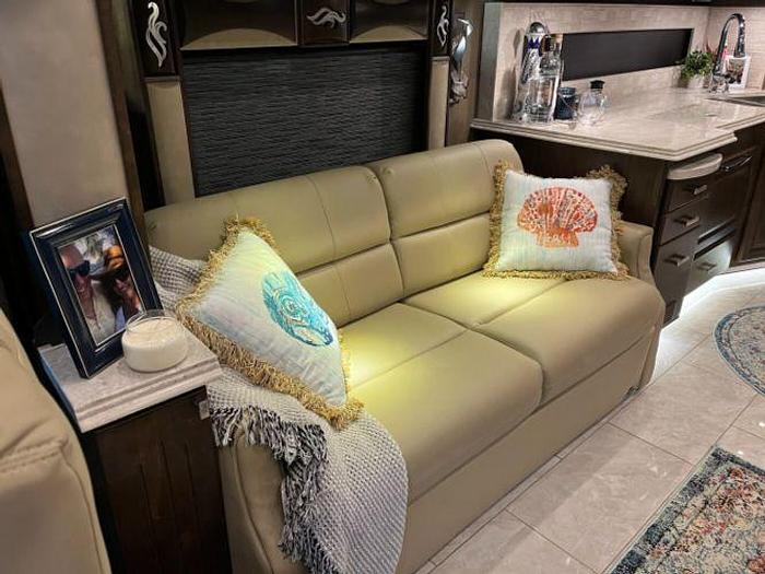 Used 2019 Tiffin Phaeton 40QBH