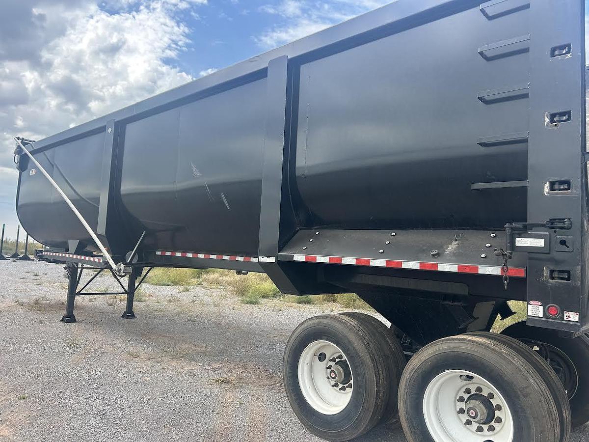 Used 2024 Manac TL SE End Dump Trailer