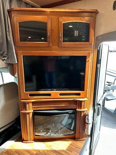 Used 2016 Jayco Seneca 37 TS