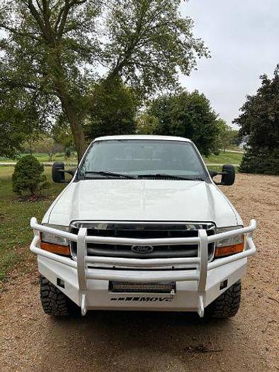 Used 2001 Ford Super Duty F-350 SRW XLT