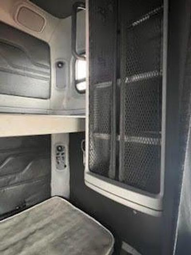 Used 2012 Freightliner Columbia 120