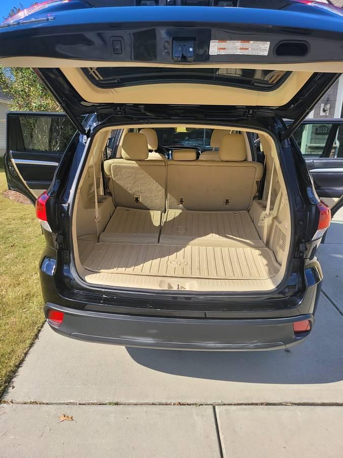 Used 2019 Toyota Highlander XLE