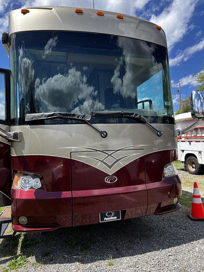 Used 2007 Country Coach Tribute 260