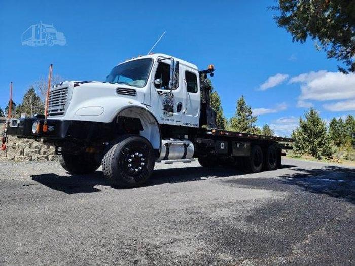 Used 2008 Freightliner BUSINESS CLASS M2 106