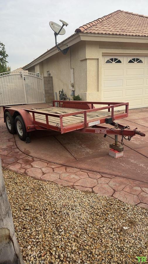 Used 2000 Load Trail Trailer