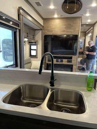 Used 2021 RiverStone Legacy 39RKFB