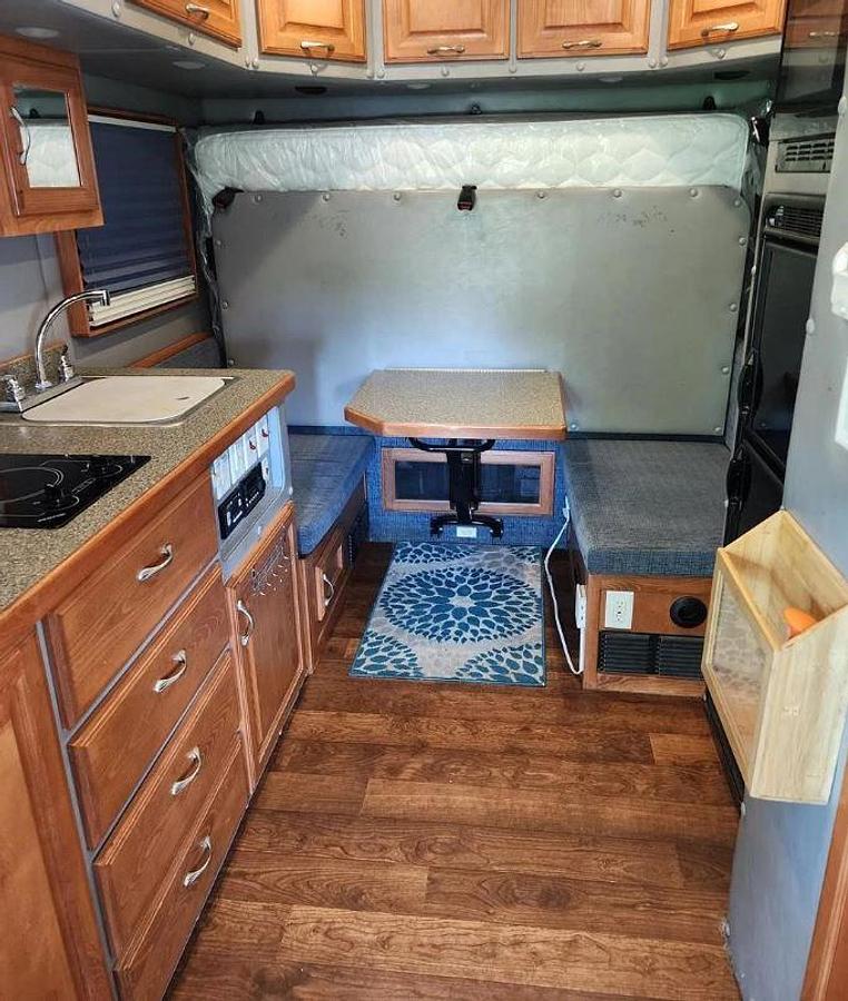 Used 2016 Volvo VNL64T860