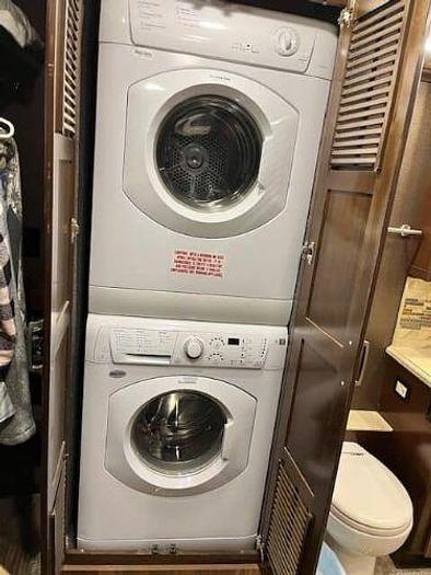 Used 2015 American Coach American Revolution 42T