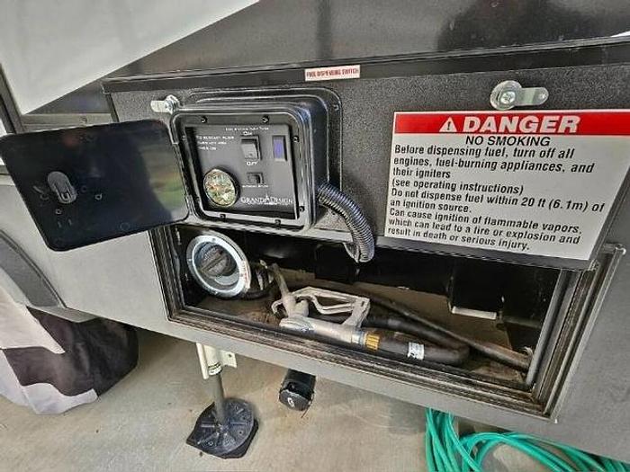 Used 2021 Grand Design Momentum G-Class (Fifth Wheel)