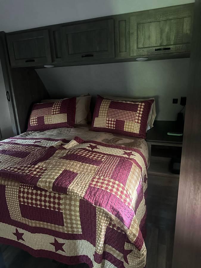 Used 2020 Forest River Vibe 33RK Travel Trailer