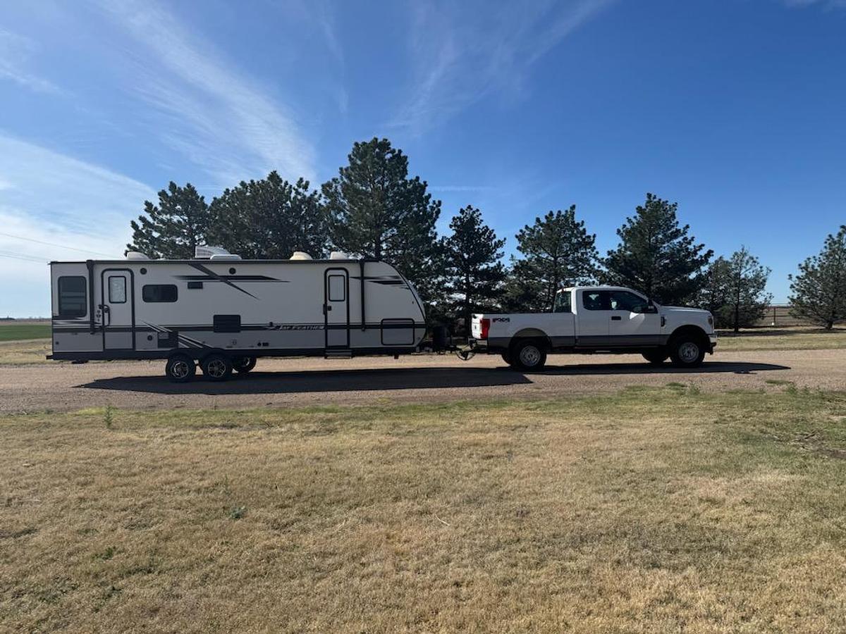 Used 2000 Jayco Featherlight Travel Trailer