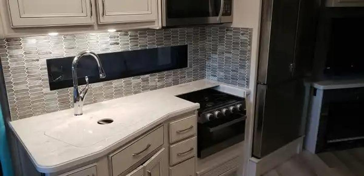 Used 2023 Fleetwood Bounder 35K