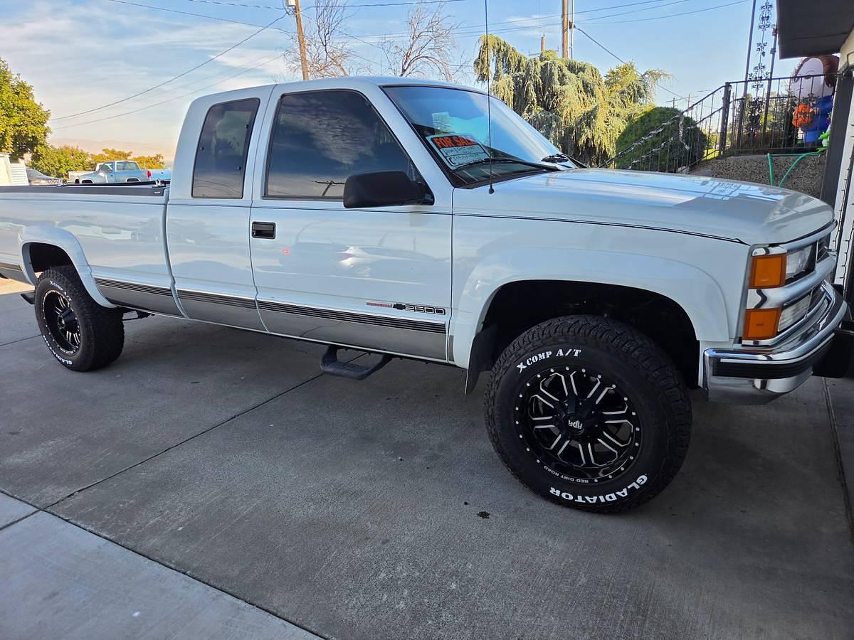 Used 2000 Chevrolet Model Gmt-400 2500 Diesel 4x4