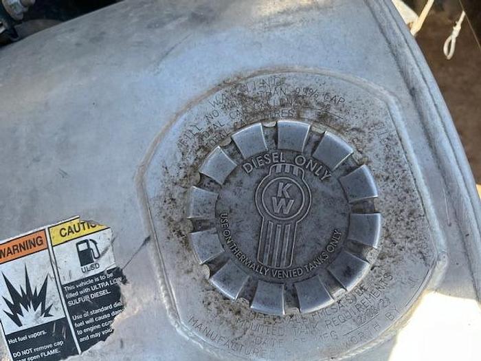 Used 2022 Kenworth T880 Sleeper Semi Tractor