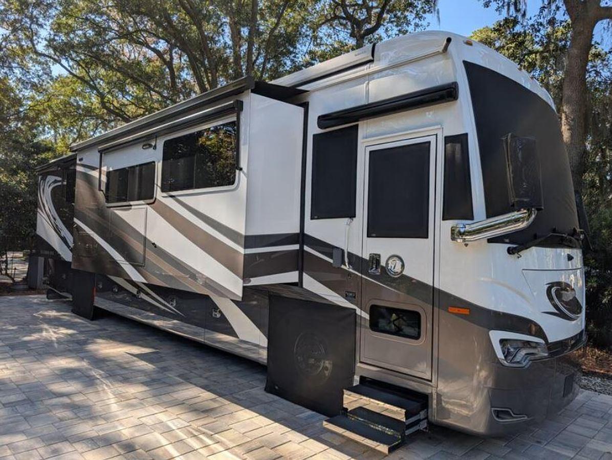 Used 2022 Tiffin Motorhomes Allegro Bus 40IP Class A Motorhome