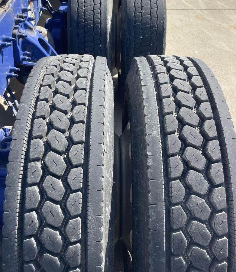 Used 2023 PETERBILT 389 & 2024 GREAT DANE ROLL TARP TRAILER