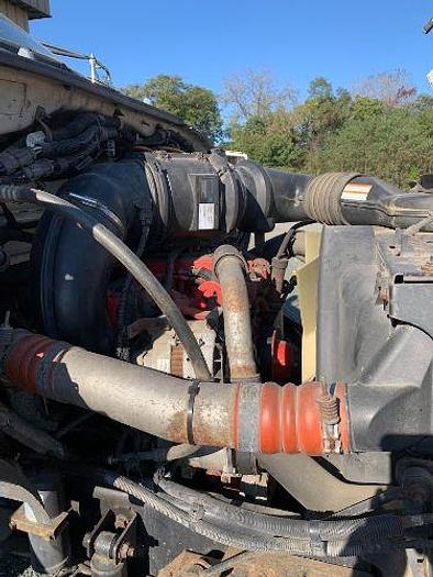 Used 2011 Ford Super Duty F-750 Straight Frame Crane Truck