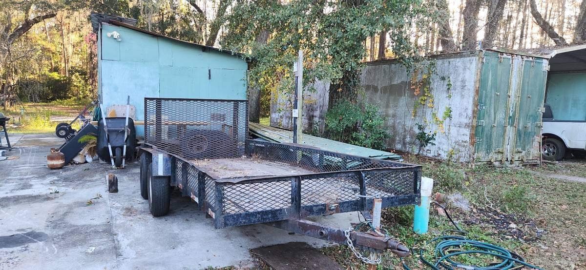 Used 2010 Keystone Montana Fifth Wheel