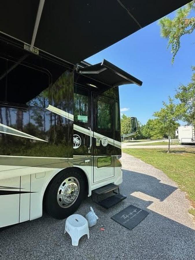 Used 2016 Tiffin Motorhomes Phaeton 40QBH Class A Motorhome