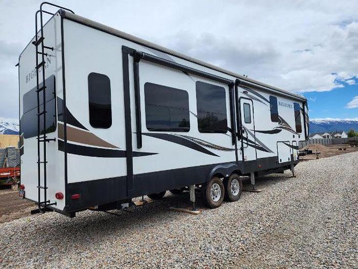 Used 2022 Heartland Bighorn BH 3300DL