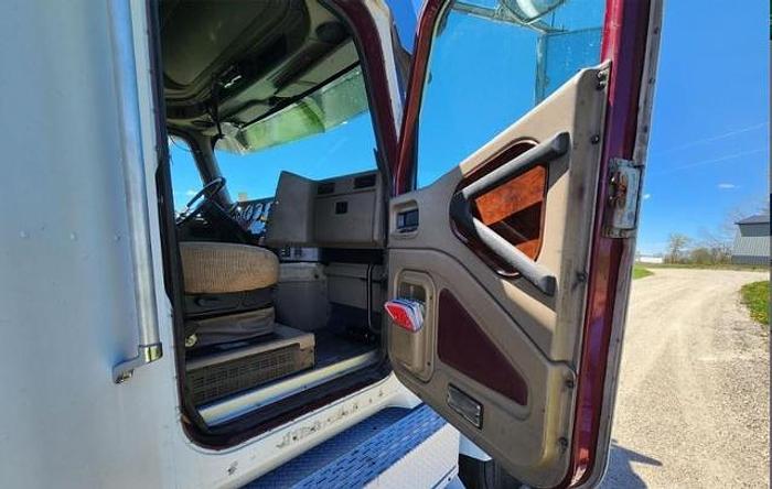 Used 2003 International 9900I