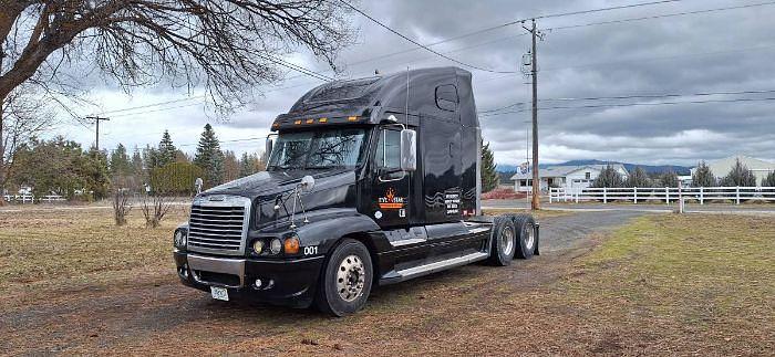 Used 2008 Freightliner Century Signature Series
