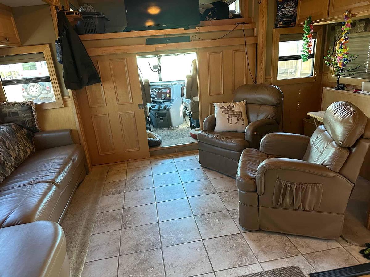 Used 2008 Renegade Classic Super C Motorhome