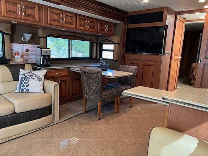 Used 2013 Fleetwood DISCOVERY 36J
