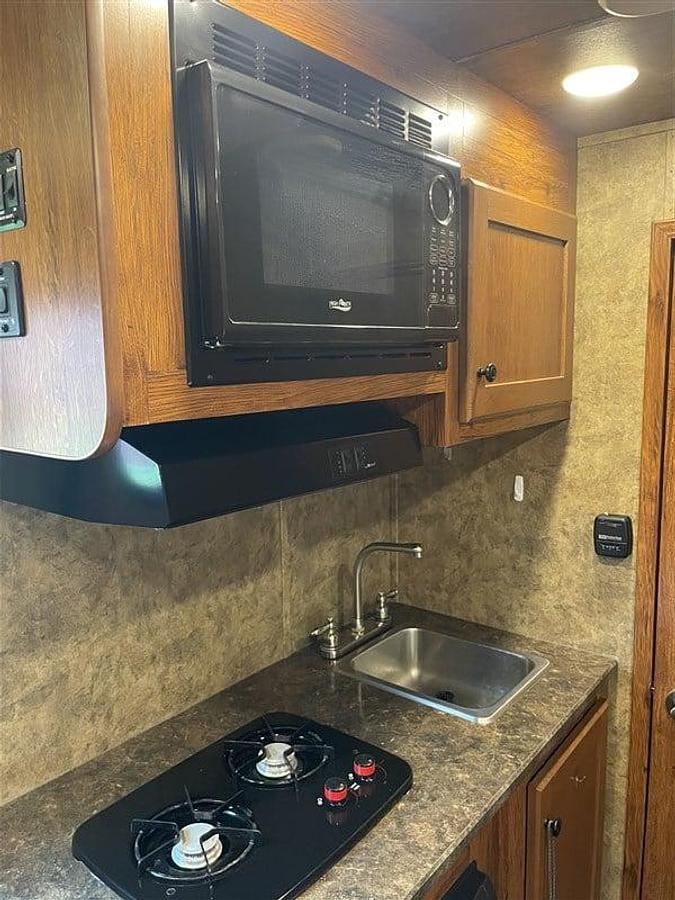 Used 2021 Lakota C7309 3 Horse Trailer with Living Quarters