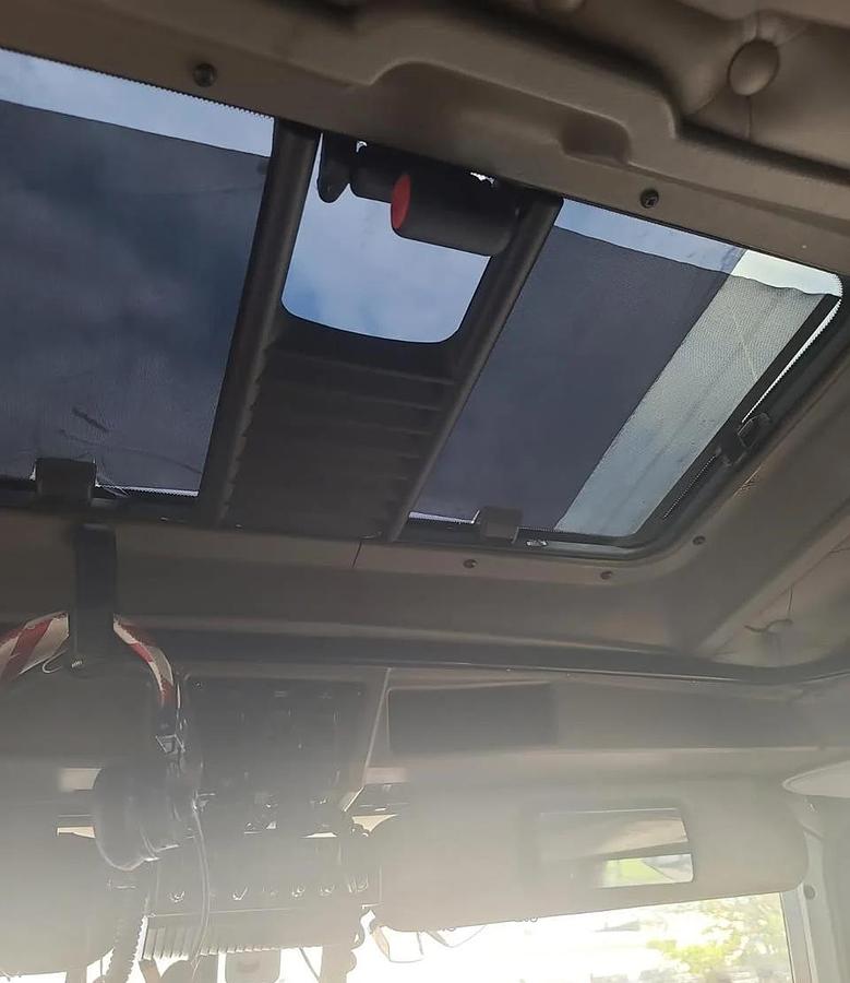 Used 2005 Kenworth T600 Sleeper Semi Truck