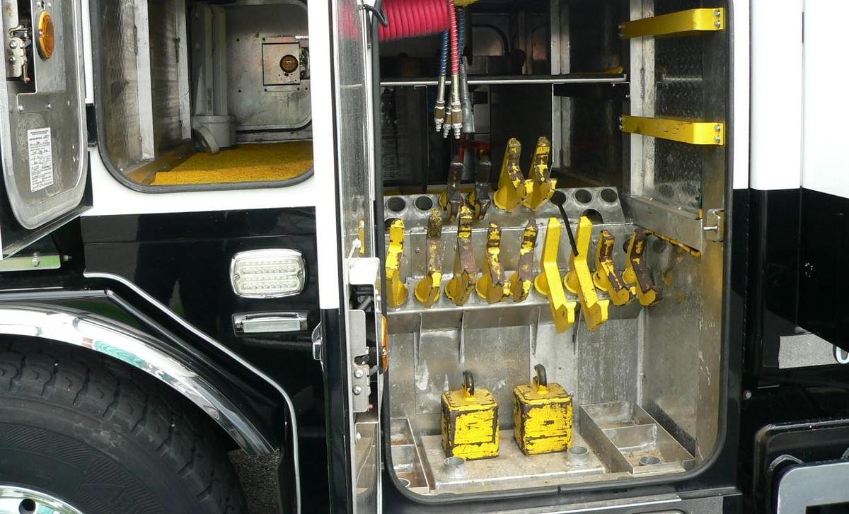 Used 2016 Peterbilt 389