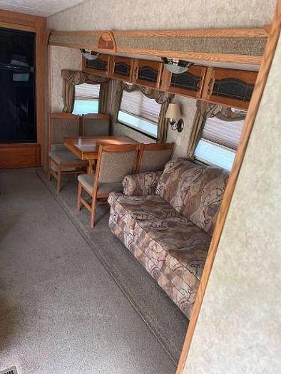 Used 2005 Keystone Montana Mountaineer